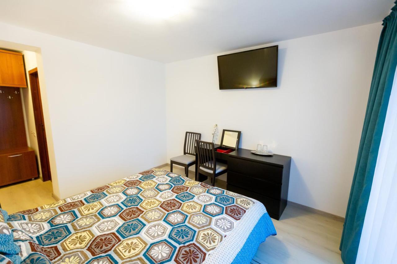 Pensiunea Mateo Hotell Buzău Exteriör bild