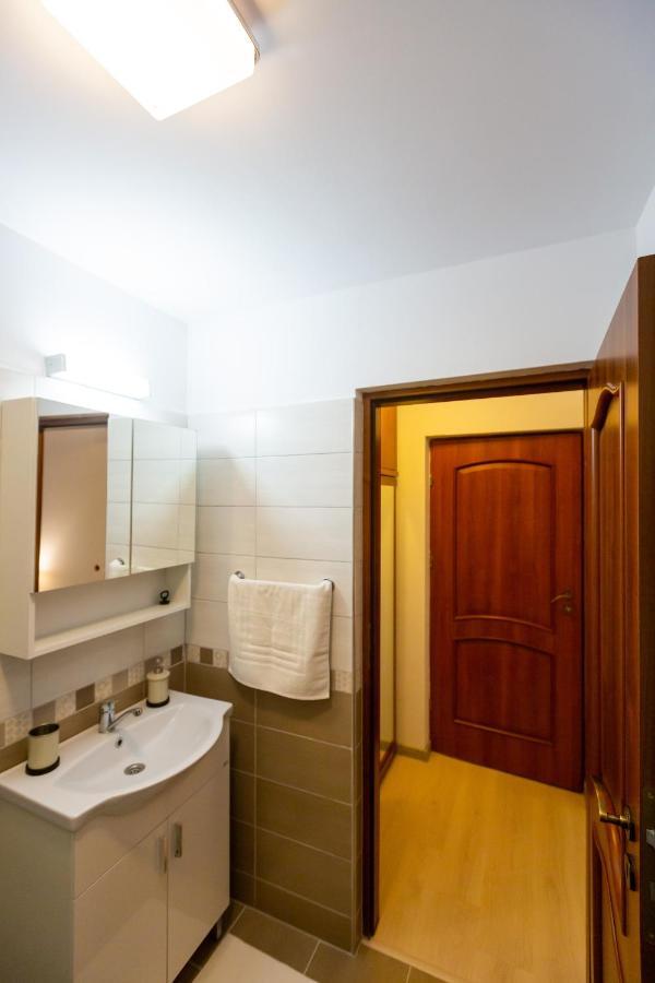 Pensiunea Mateo Hotell Buzău Exteriör bild